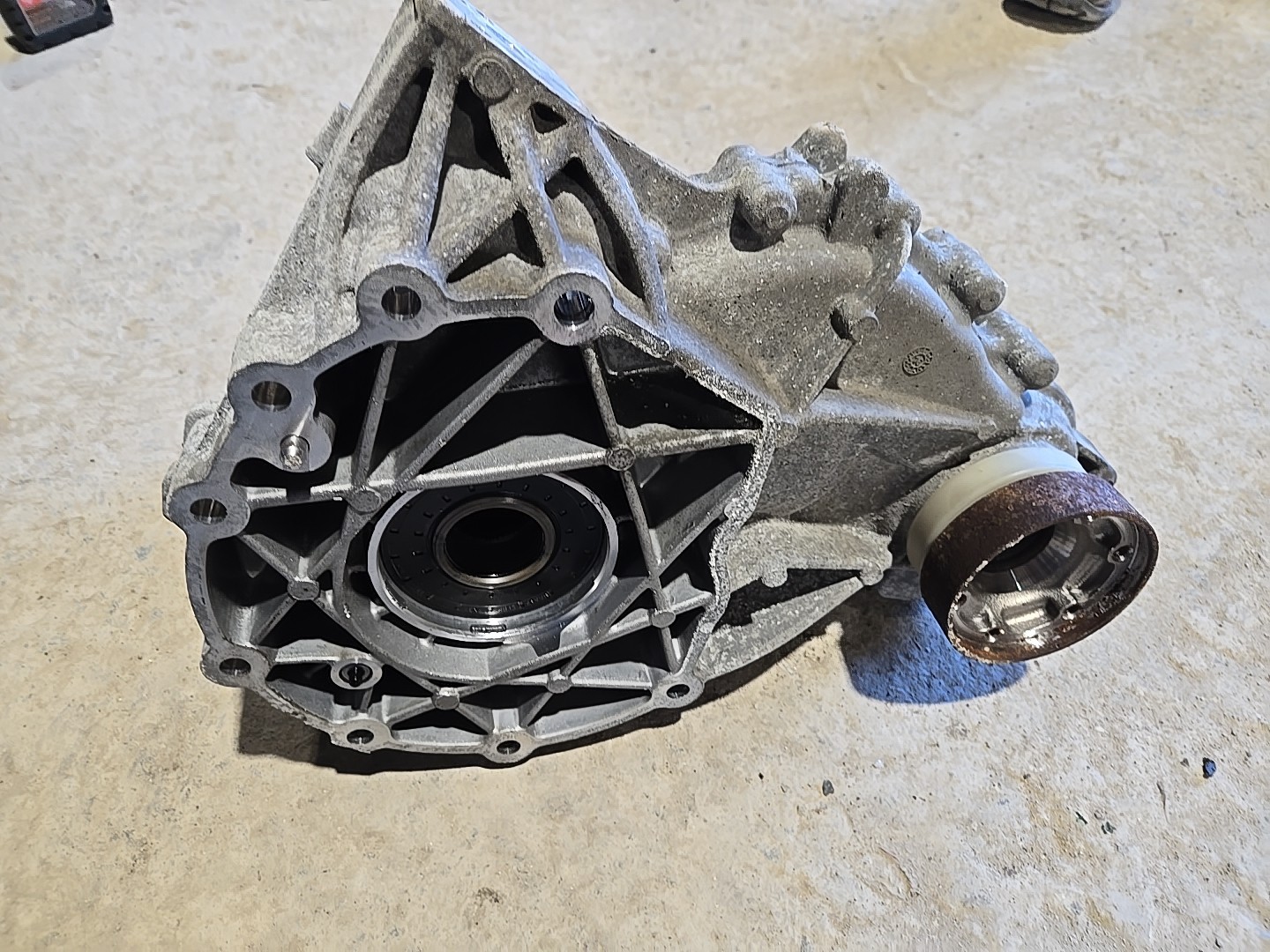 Maserati Quattroporte M156 Ghibli M157 Transmission Transfer Case Gear Box OEM