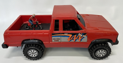 Vintage 90s Strombecker Corp. Nissan King Kab 4x4 Red 17
