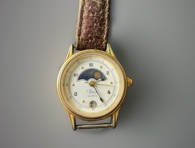 Timex Quartz Moon Phase Date Wristwatch Gold Tone Case Needs Battery & Strap