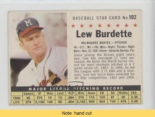 1961 Post Lew Burdette (Perforated) #102 READ b7j