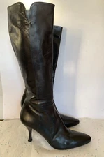 Stuart Weitzman Black Leather Pointed Toe Knee High Y2K Boots Kitten Heel - 8