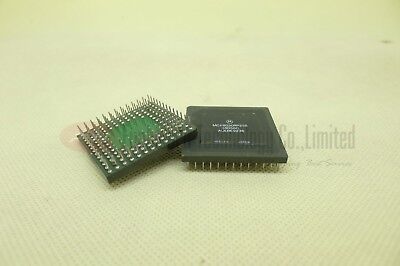 1pcs MC68030RP33B 32-BIT Vintage Microcontroller 33MHz PGA