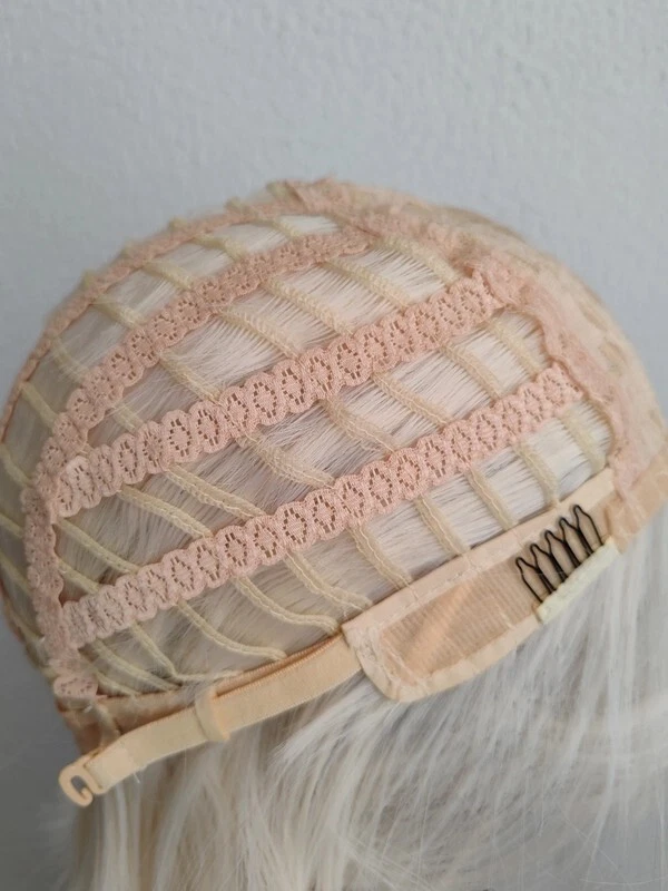 Perruque dame carré long frange courte lisse blond blanc platine - Photo 4/4