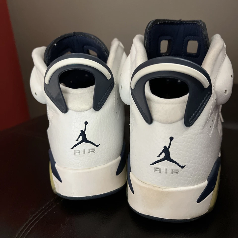 Talla 8 - Air Jordan 6 Retro 2000 Midnight Navy Foto 4 de 4