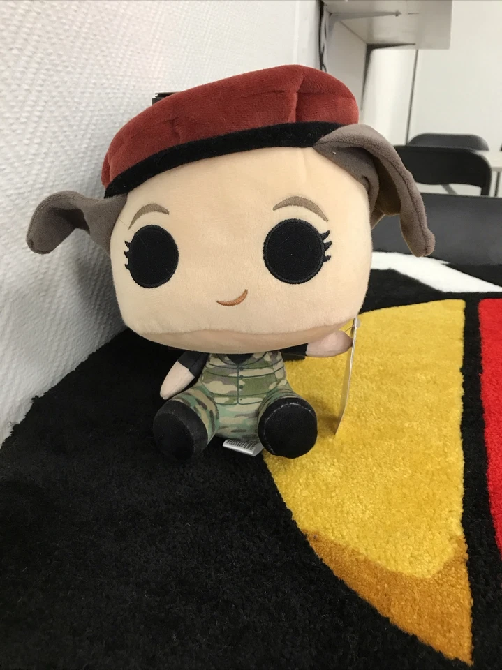 Stranger Things Hunter Robin Funko Plush Peluche Funko