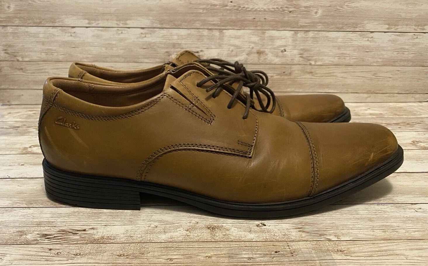 Scarpe Clarks uomo taglia 10 5 pelle marrone Oxford allacciate punta quadrata preppy