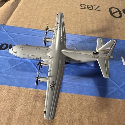 GeminiMacs 1:400 USAF C-130J-30 Super Hercules Little Rock AFB 20314 GMUSA020