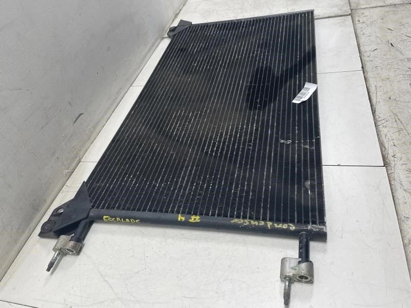 2007 CADILLAC ESCALADE ESV A/C CONDENSER Fits 99-14 SIERRA 2500 PICKUP OEM+ - Image 3 of 4