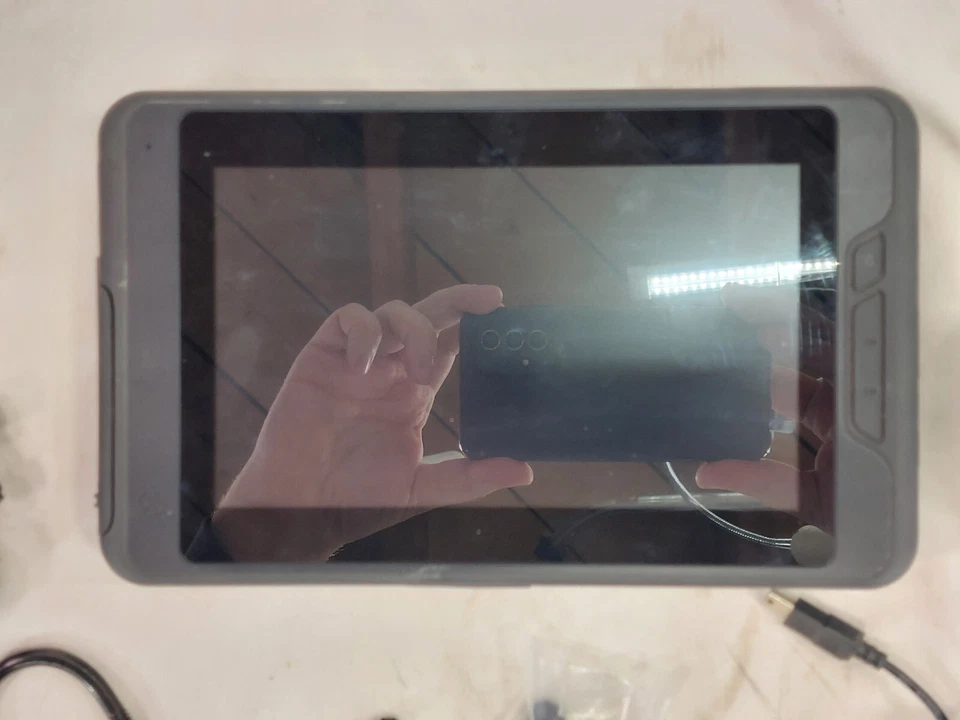 MAGELLAN  EXplorist TRX7 7' Touchscreen GPS Navigation - Image 3 of 4