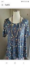 LuLaRoe Blouse / Tee Multiple Color XL with Premier Bracelet and Necklace