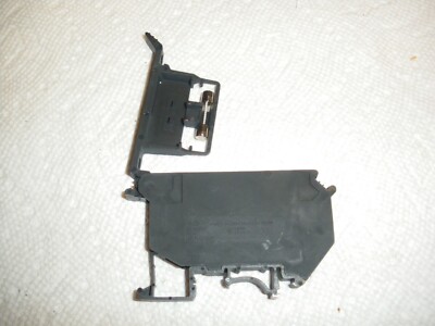 Phoenix Contact Typ UK5-HESI Terminal Block 110-250V  6.3A USED