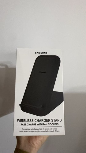 NEW Samsung Wireless Charger Stand 15w Fast Charge EP-N5200 For Galaxy iPhone - Picture 8 of 8