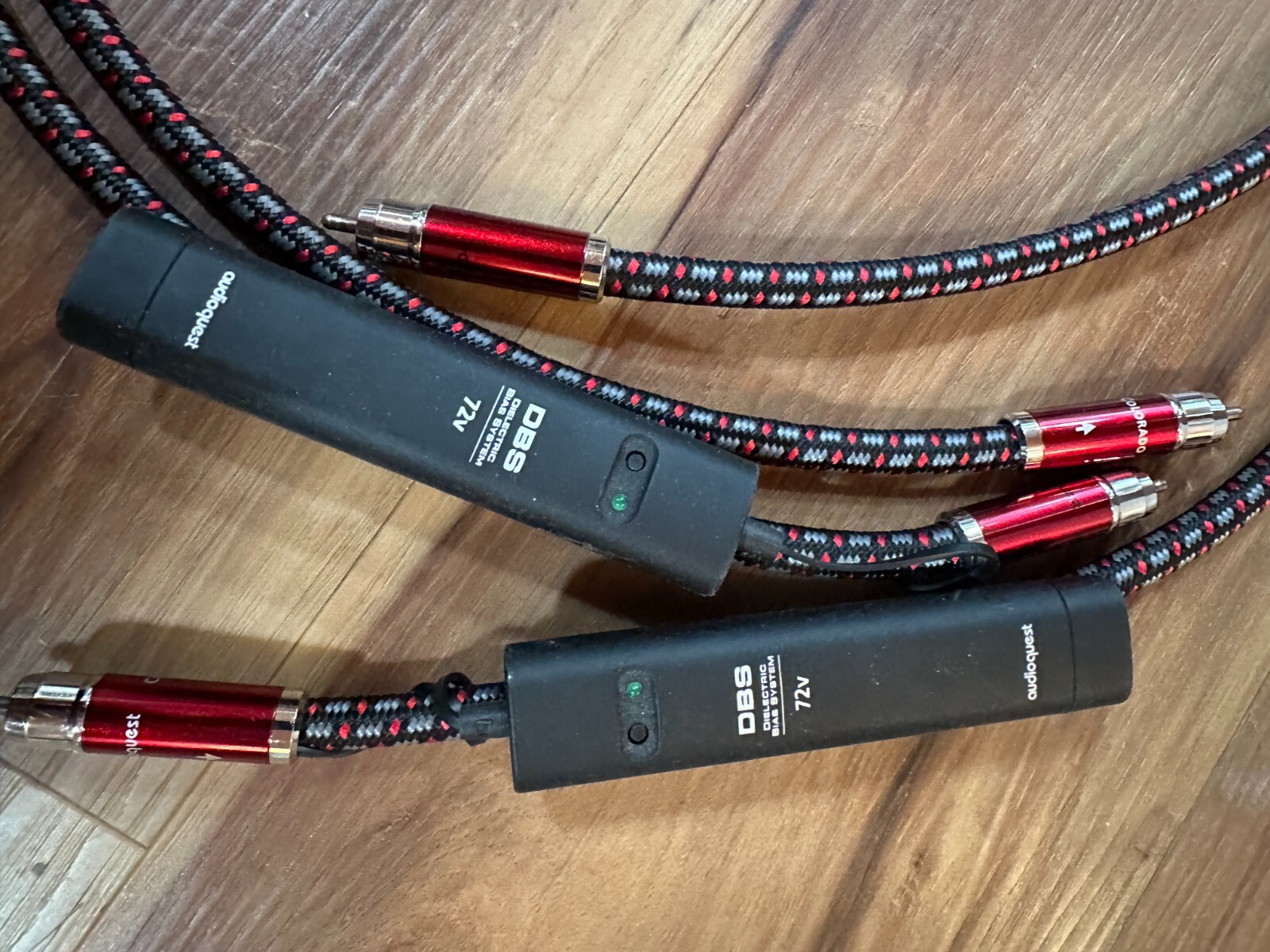 Audioquest Colorado RCA audio interconnect pair 2M in perfect condition