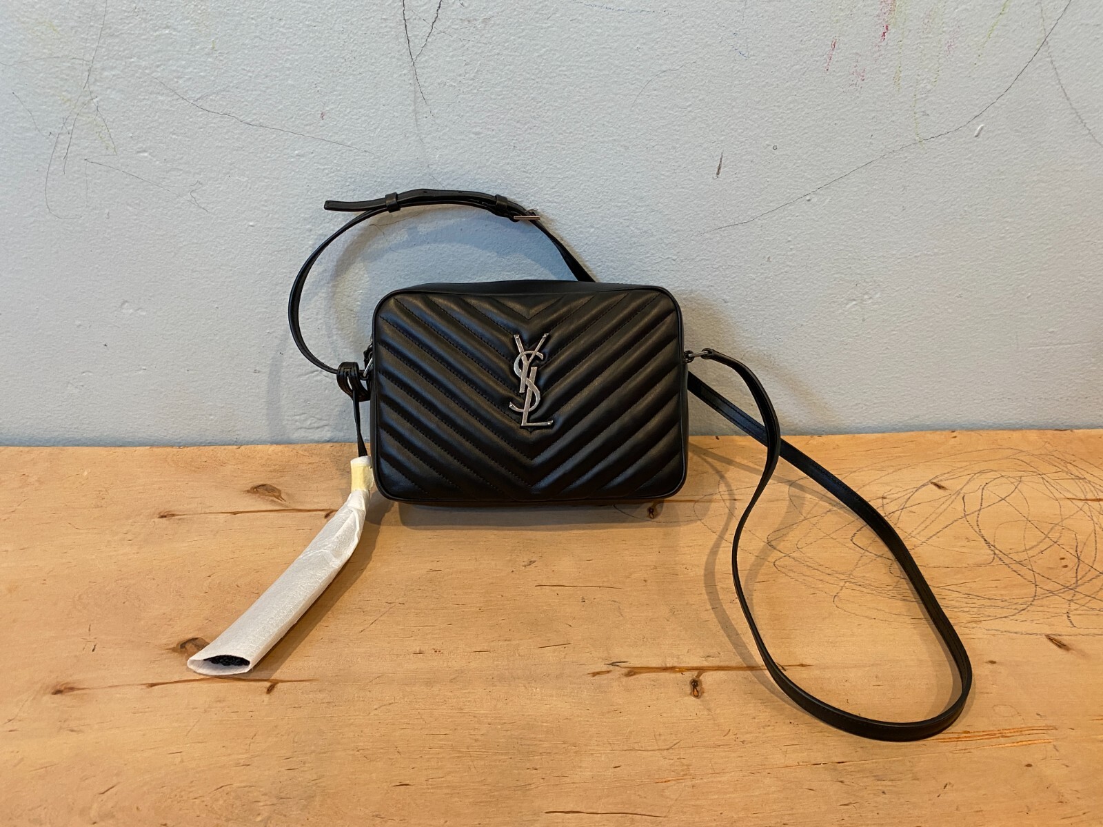 Borsa a tracolla nuova con etichette YSL Saint Laurent Lou Medium YSL in pelle con zip nero argento