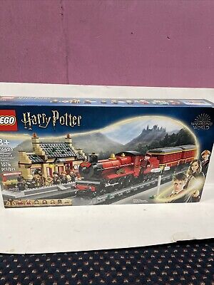 LEGO Harry Potter Hogwarts Express & Hogsmeade Station (76423