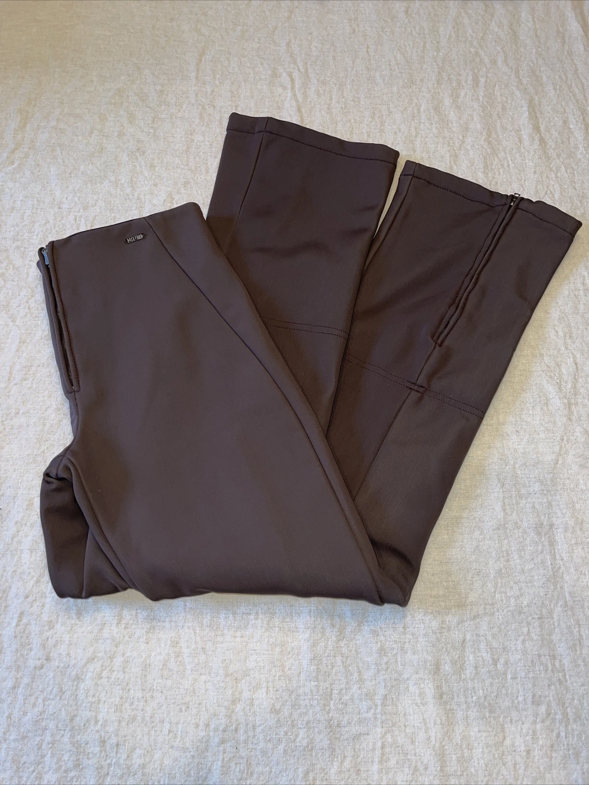 Post Card snow ski pants Brown size 10 Retails $470
Opens in a new window or tab