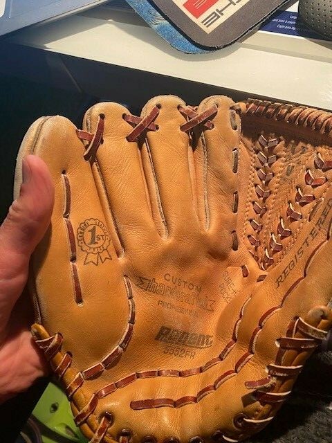 BASEBALL GLOVE REGENT 5552FR LHT VINTAGE