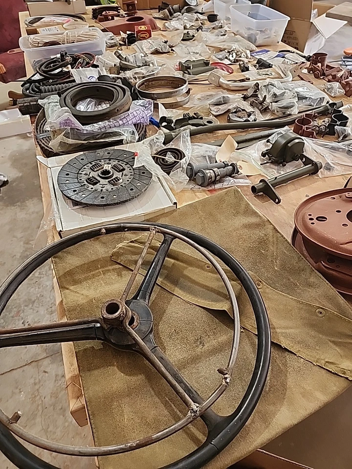 大量零件 批量 来自拆卸的 CJ2A Willys Jeep 和 WW2 MB 重建和全新 — 第 2/4 张图片