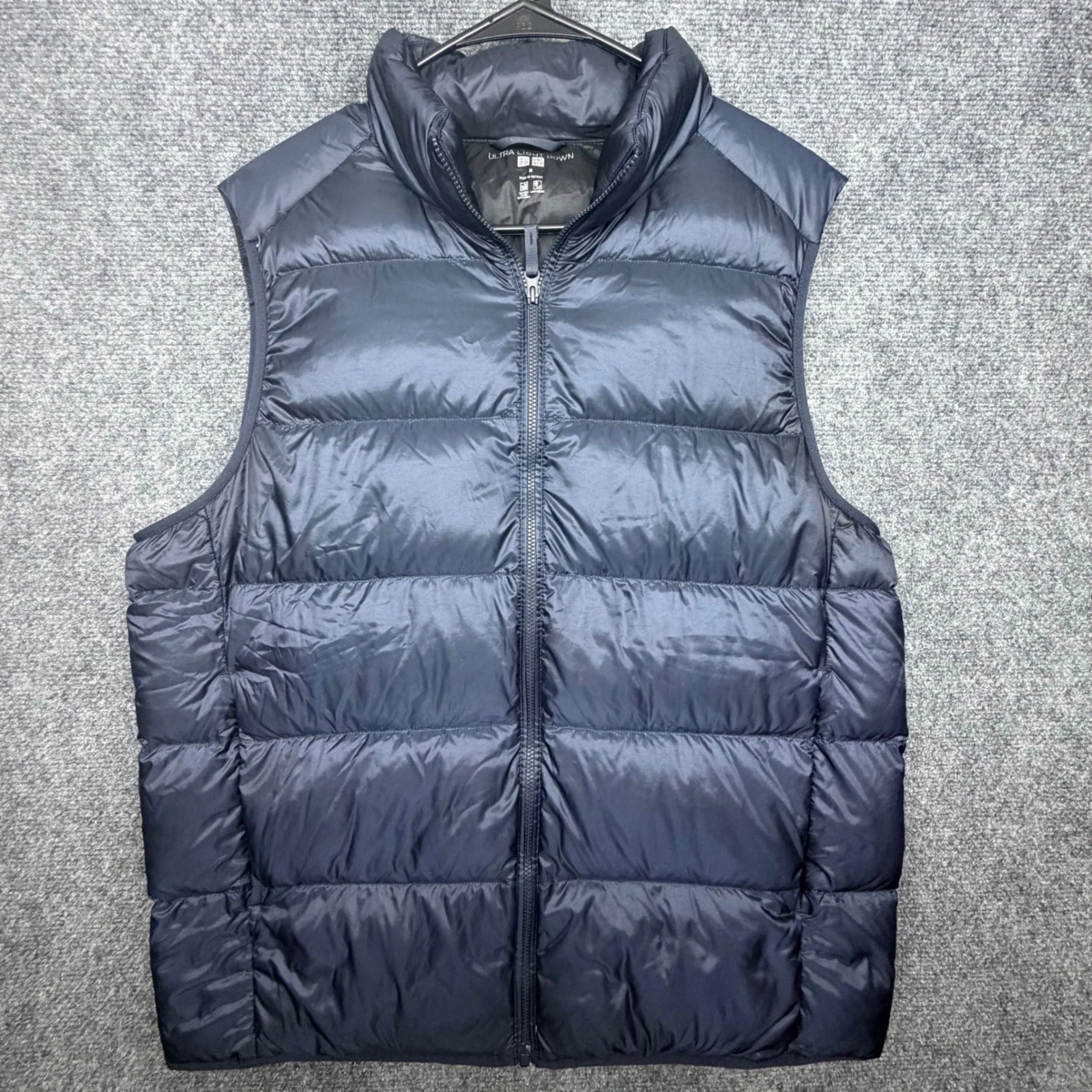 Uniqlo Mens Ultra Light Down Vest Medium Navy Blue Puffer Gilet 311-439807 image 2
