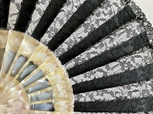 Vintage Handheld Ivory Black Gold Pink Detail Lace 9" Fan - Picture 9 of 12