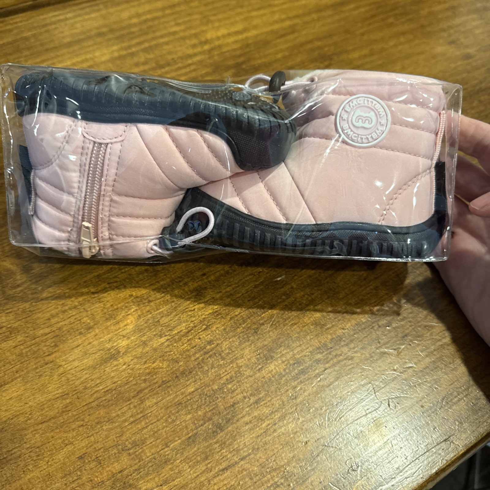 BMCITYBM PINK TODDLER BOOT SIZE 12-18 Months Puffer