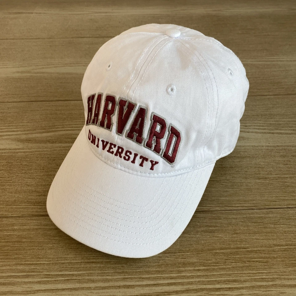 Gorra de béisbol ajustable de la Universidad de Harvard con logotipo bordado correa trasera Foto 2 de 4