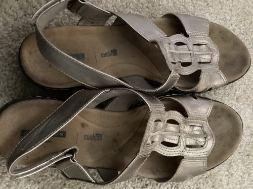 Clarks Collection Adjustable Leather Sandals Silver. Old - Picture 4 of 5