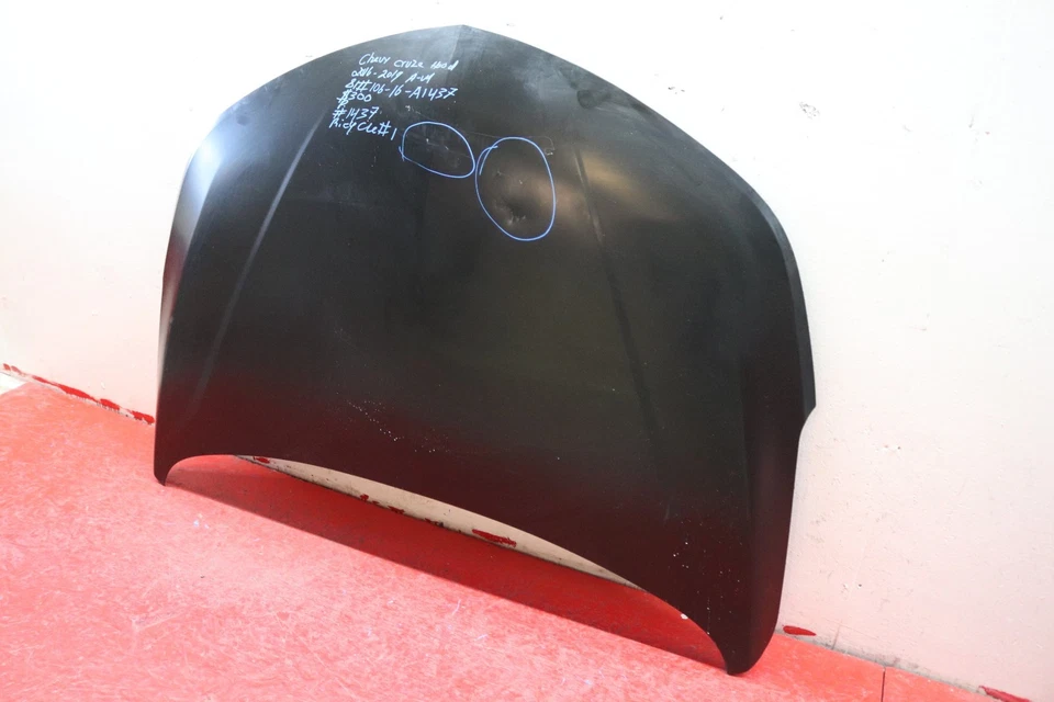 2016 2017 2018 2019 CHEVROLET CRUZE FRONT HOOD Foto 3 de 4