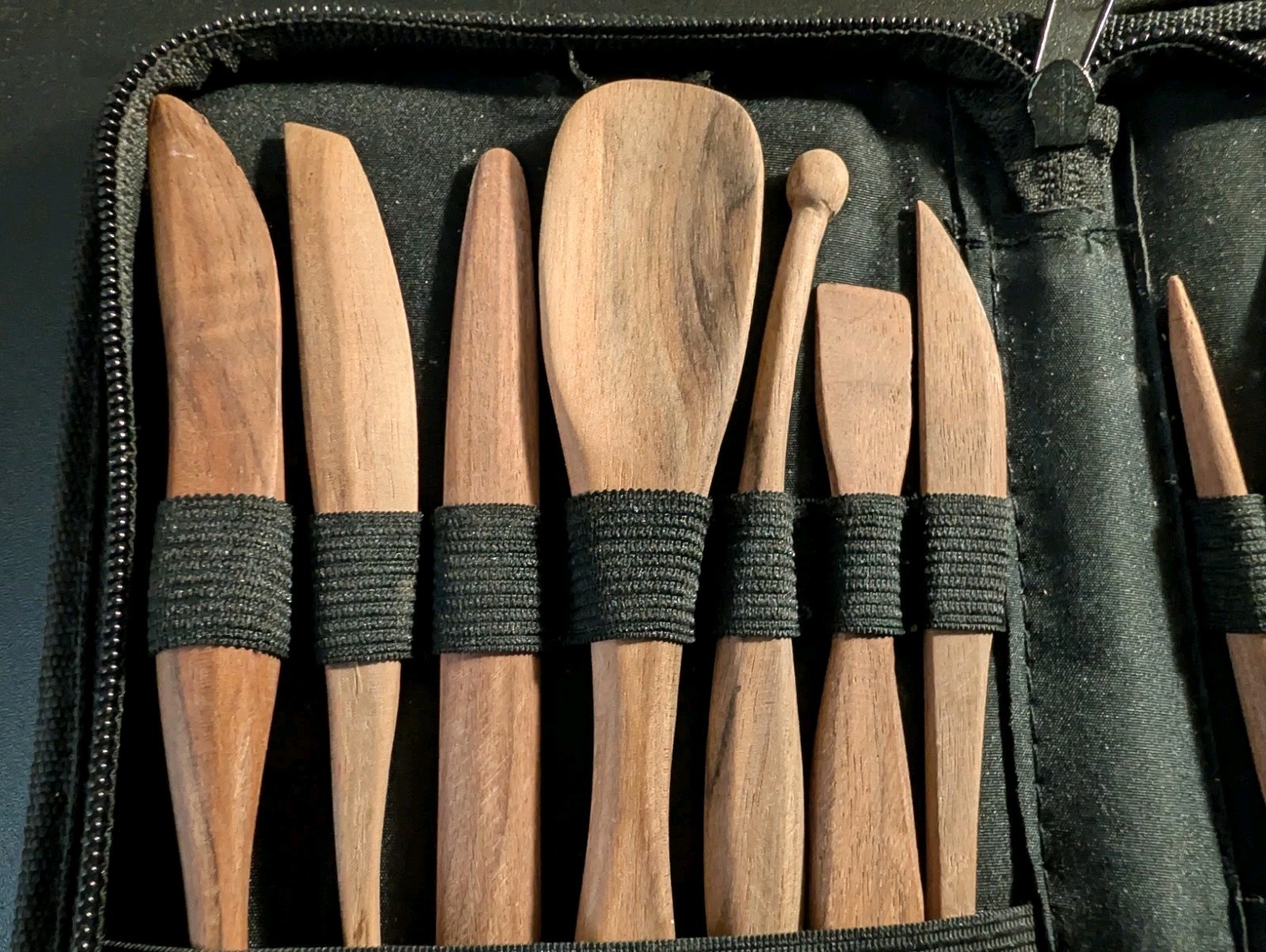 17PCS Clay Sculpting Tools, Clay Pottery Carving Tool Kit, 10pcs Are Blk Walnut.