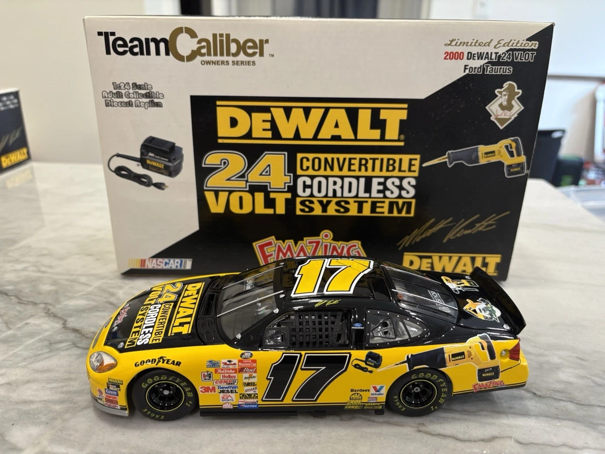 Matt Kenseth #17 Dewalt/Bristol 2000 - 1:24 Team Caliber Owners Series - Diecast