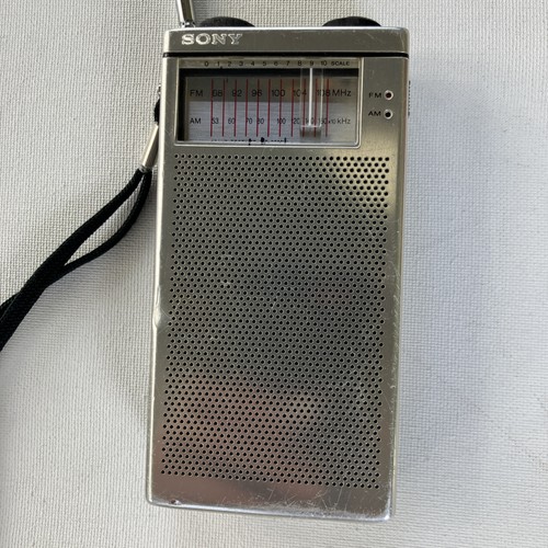 Vintage SONY ICF-3860W Classic Portable Pocket RADIO FM/AM Tested Made In H Kong - Picture 2 of 9