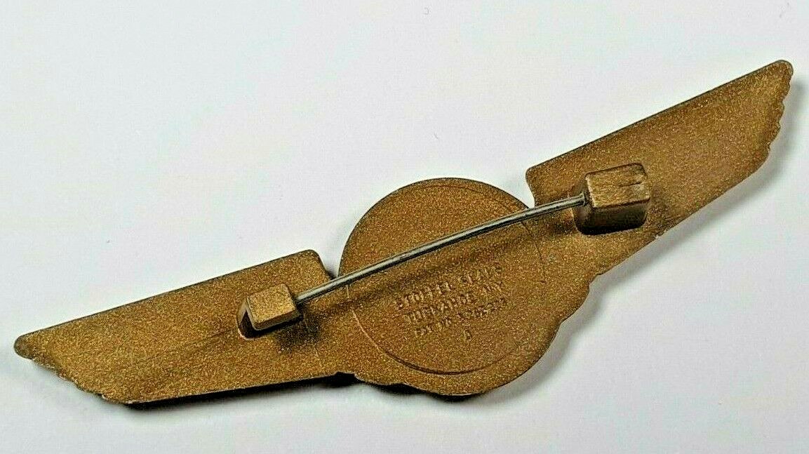 Piedmont Airlines Air Lines Junior Kids plastic wings badge Childrens