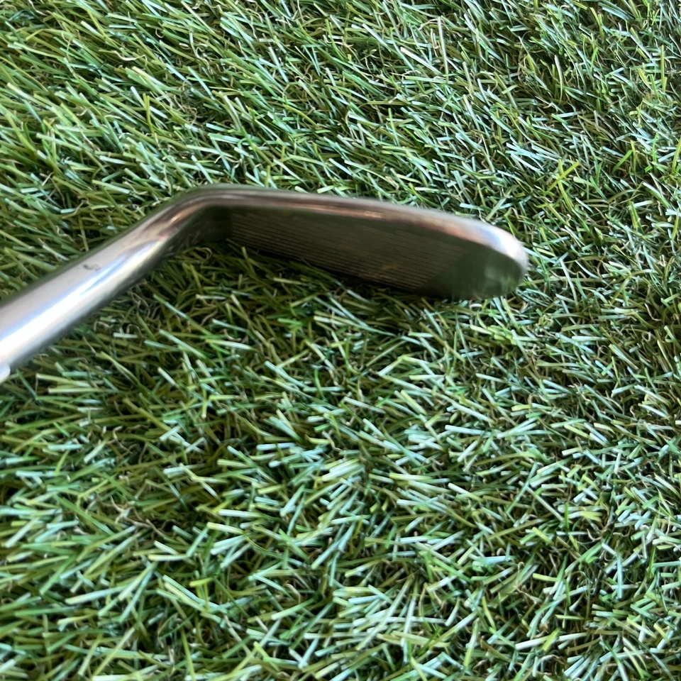 Wilson Staff FG Tour CNC Milled Gap Wedge 52° 8 Bounce Steel Wedge Flex Left - Image 4 of 4