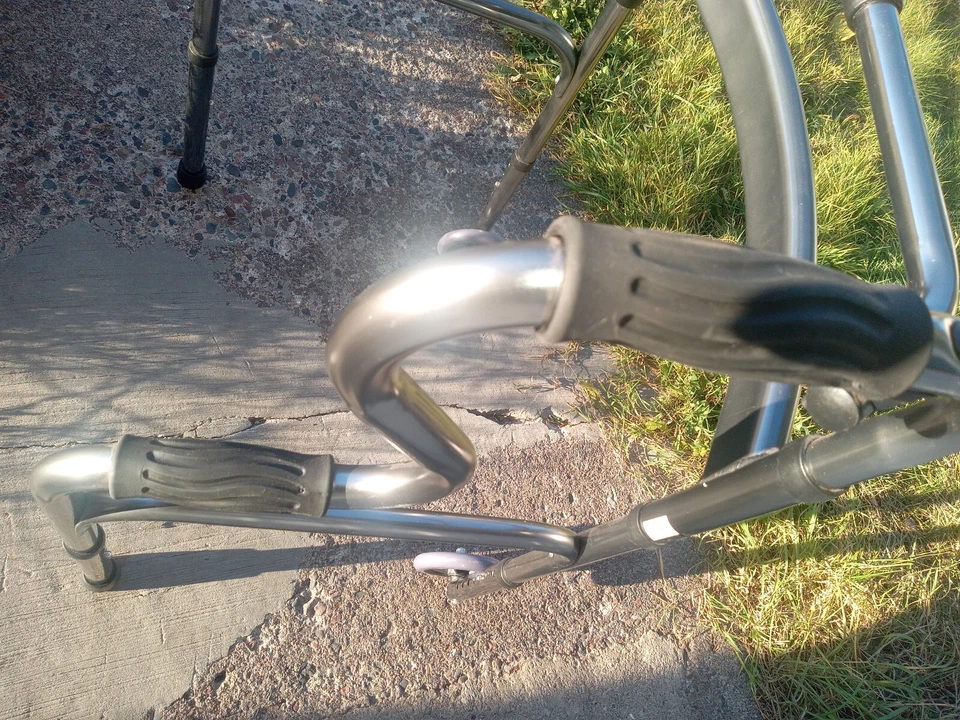 Heavy-Duty Folding Walker - Aluminum Alloy w/ Wheels - Rose Silver - Image 4 of 4