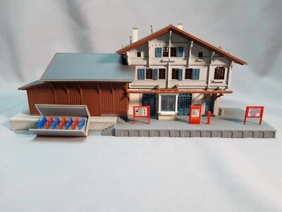 DD018 KIBRI U550 train Ho maquette montée Gare Oberzell Station Banhof - Photo 1/4