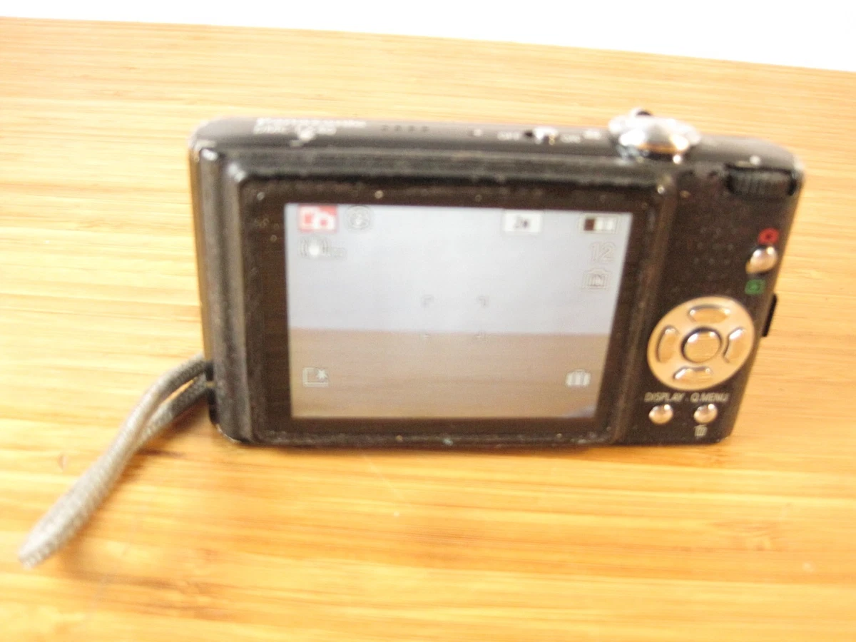 Panasonic DMC FX40 Digital Camera compact tested and working