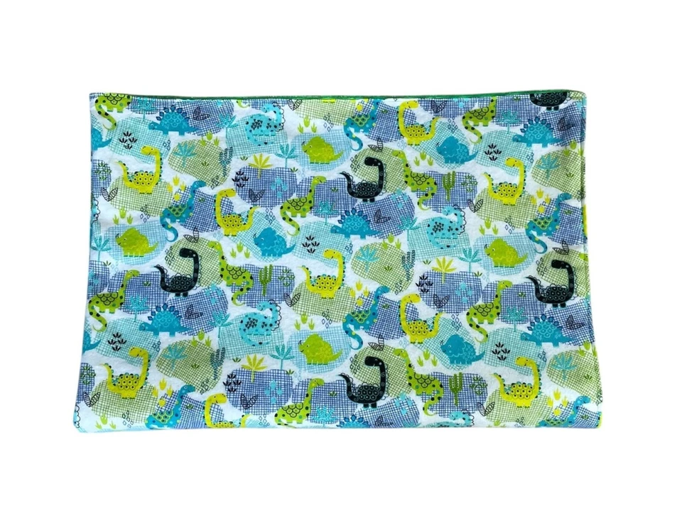 Manta de franela hecha a mano Minky bebé o niño pequeño dinosaurios azules y verdes Foto 3 de 4