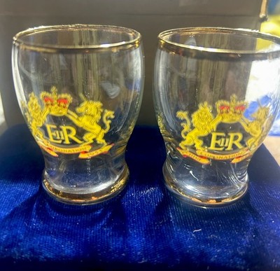 Coronation Cups 1953. EIIR (2) Gold Rim 21/2   Glass