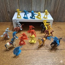 Lot Of 24 Vintage 1960s Cowboys  Indians, Horses