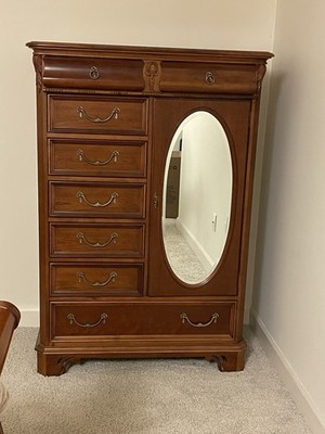 Lexington Furniture Chez Michelle Collection Wardrobe Dresser