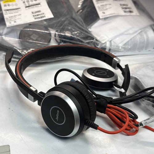 Lot of mixed Jabra evolve 40, 30 II, 20 Evolve Stereo Black Wireless Headsets - Picture 5 of 6