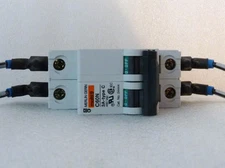 MERLIN GERIN 24444 C60N 3A TYPE C CIRCUIT BREAKER 2 POLE 3 AMP 480VAC NEW