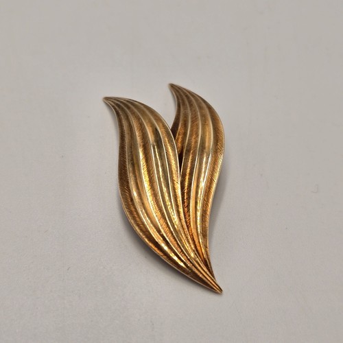 Tiffany & Co. 14K Gold Double Leaf Pin Made in Germany - Picture 2 of 4