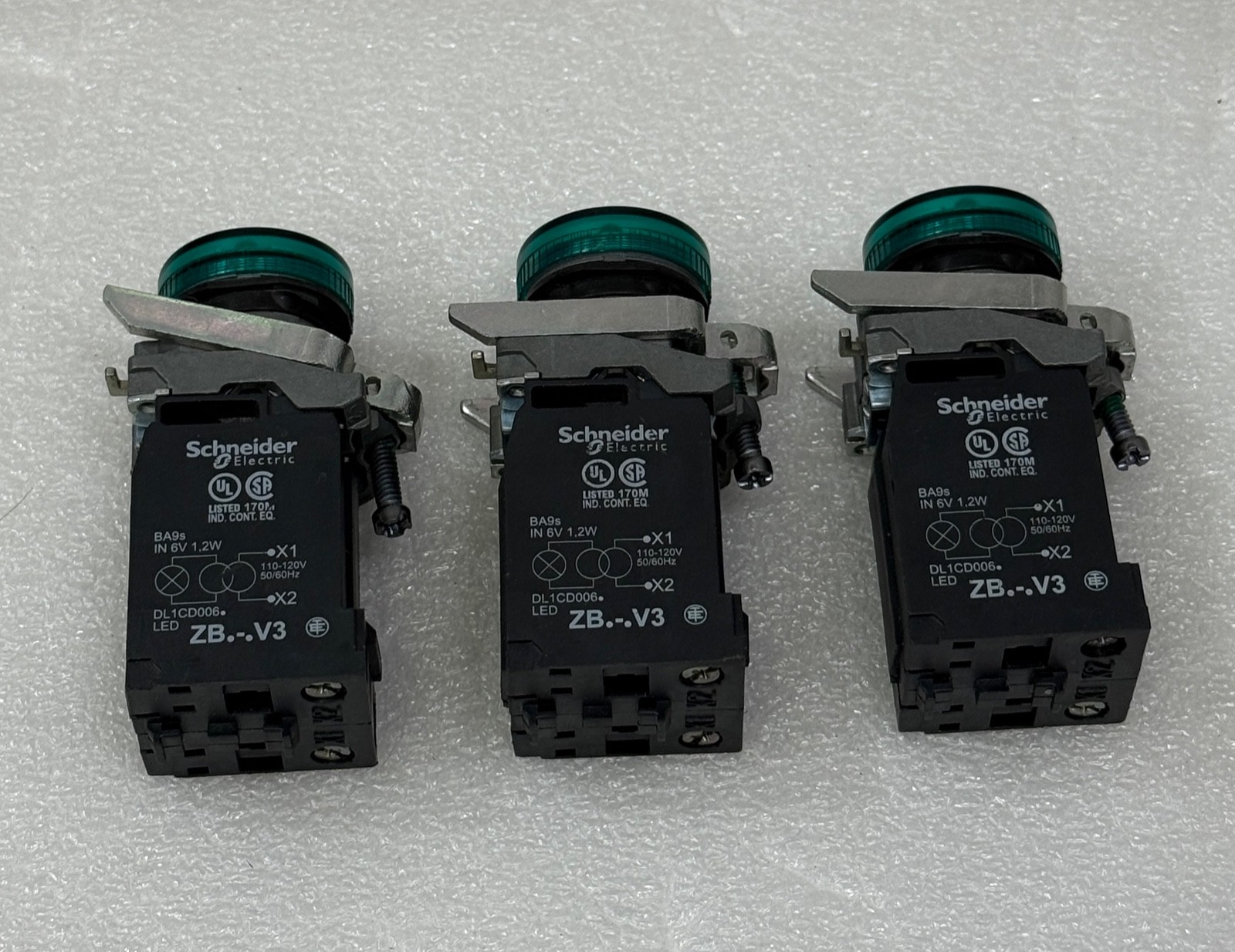 Lot of 3 Schneider electric XB4BV33, Pilot light / Indicator, Green, Complete,