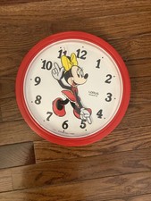 Walt Disney Company Minnie Mouse Lorus Quartz 10" Wall Clock Rare Arms Move Vtg