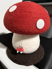 Mushroom Cat Scratching Post Sisal Rope Medium Height with Pendants
