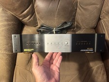Monster Power HTS 2600 Home Theatre Reference PowerCenter Filter Surge Protector