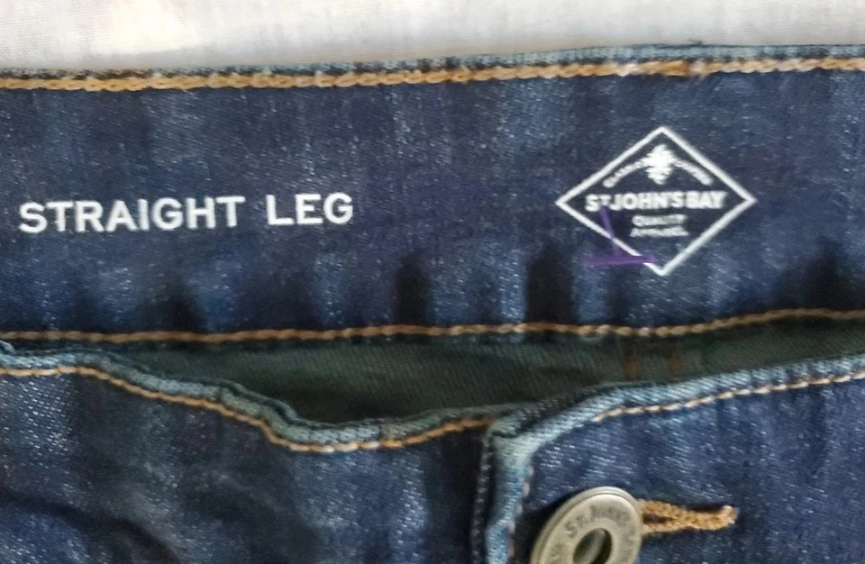 Calça jeans feminina St John's Bay azul 12 flores bordadas perna reta - Imagem 2 de 4