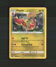Flapple SWSH189 Spada e Scudo Stella Nera Promo Holo Carta Pokemon LP