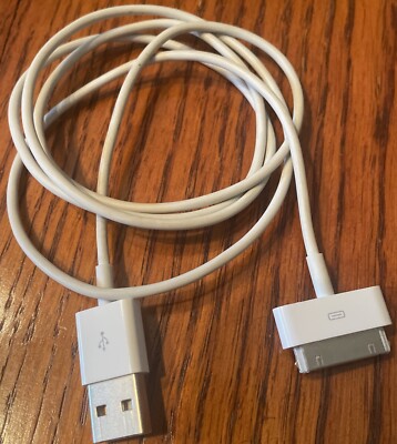 Apple-USB 30 Pin Data Sync Cable Cord Charger  iPhones/iPods w/3.5 Ft Cord white